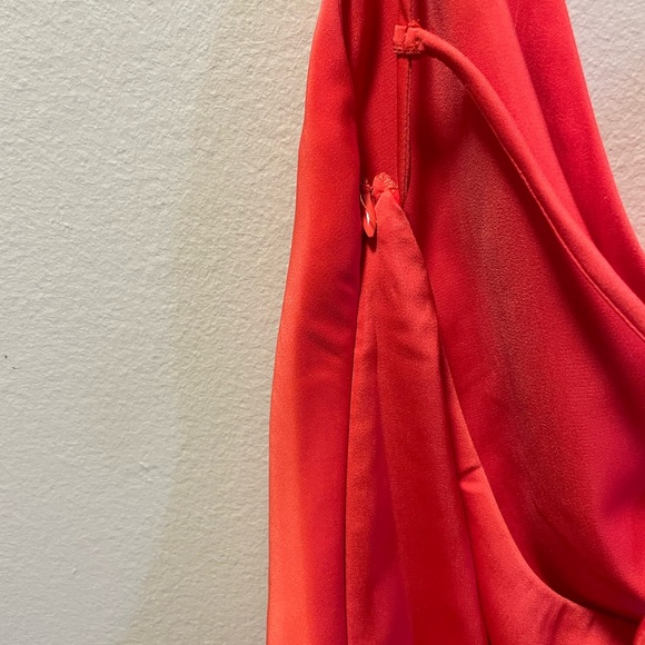 Revolve Red Top - Picture 8 of 8